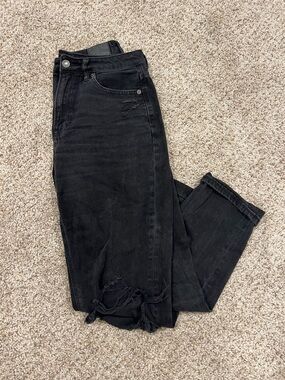 American Eagle Outfitters High-Rise Black Distressed Jeans